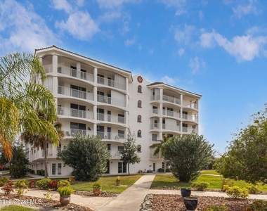 800 Del Rio Way - Photo Thumbnail 36