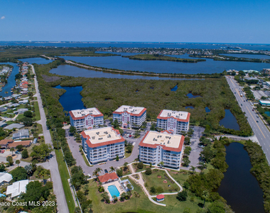 800 Del Rio Way - Photo Thumbnail 28
