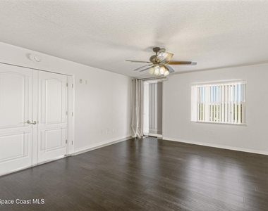 800 Del Rio Way - Photo Thumbnail 10