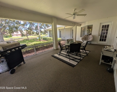 447 Lake Victoria Circle - Photo Thumbnail 31