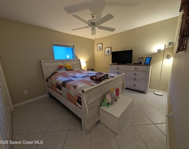 447 Lake Victoria Circle - Photo Thumbnail 26