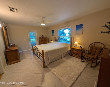 447 Lake Victoria Circle - Photo Thumbnail 23