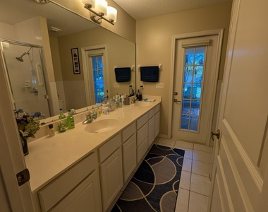 447 Lake Victoria Circle - Photo Thumbnail 18
