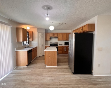 1727 Valcourt Street Nw - Photo Thumbnail 7