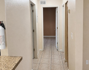 800 N Fiske Boulevard - Photo Thumbnail 5