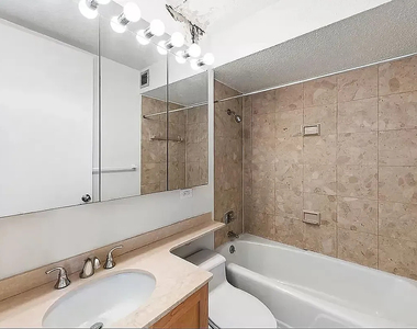 360 East 57th Street - Photo Thumbnail 16
