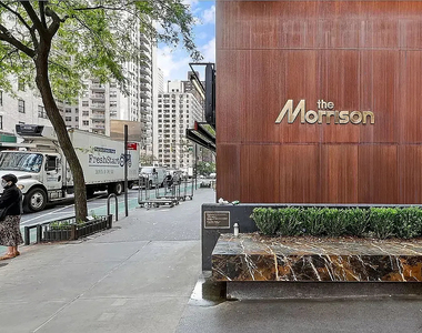 360 East 57th Street - Photo Thumbnail 18