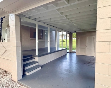 511 N Kentucky Avenue - Photo Thumbnail 4