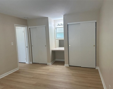 344 33rd Avenue N - Photo Thumbnail 11