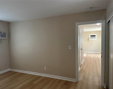 344 33rd Avenue N - Photo Thumbnail 13