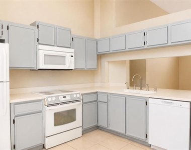 4631 W Eastwind Drive - Photo Thumbnail 4