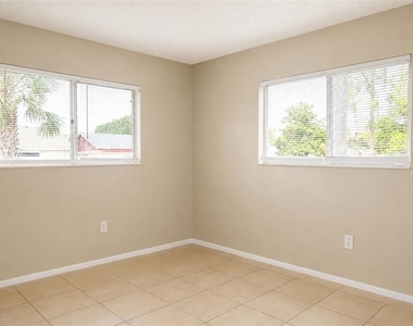 4631 W Eastwind Drive - Photo Thumbnail 10
