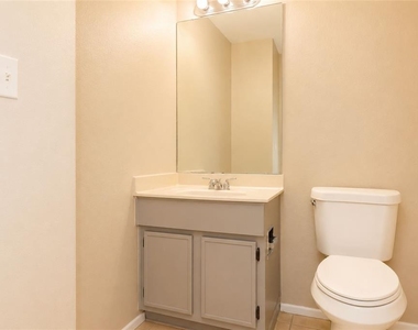 4631 W Eastwind Drive - Photo Thumbnail 8