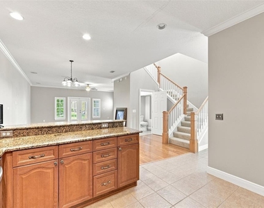 133 Valencia Circle - Photo Thumbnail 18