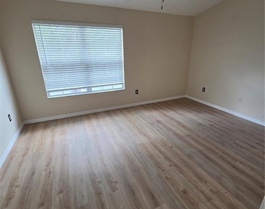 12353 Foxmoor Peak Drive - Photo Thumbnail 6