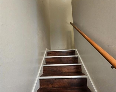 7610 W Powhatan Avenue - Photo Thumbnail 8