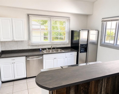 2107 W Chestnut Street - Photo Thumbnail 10