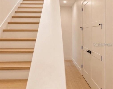 373 13th St N - Photo Thumbnail 15