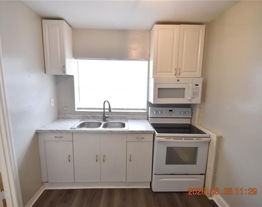 2926 51st Street S - Photo Thumbnail 16