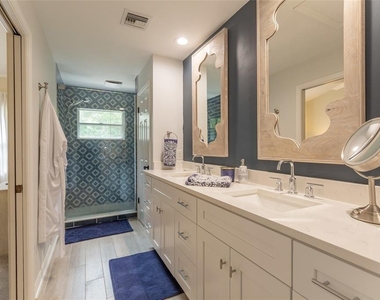 1508 S Bay Villa Place - Photo Thumbnail 18