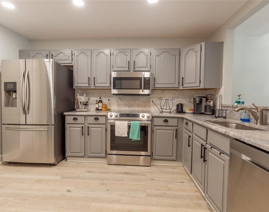 1508 S Bay Villa Place - Photo Thumbnail 7