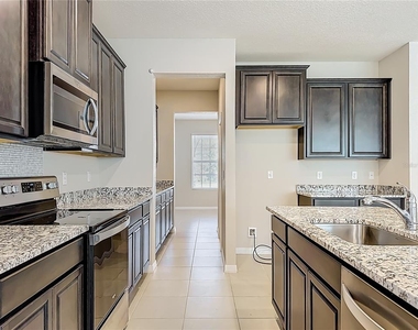 13071 Brookside Moss Drive - Photo Thumbnail 11