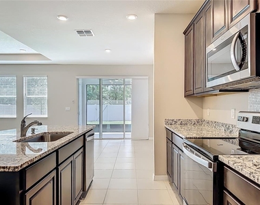 13071 Brookside Moss Drive - Photo Thumbnail 10