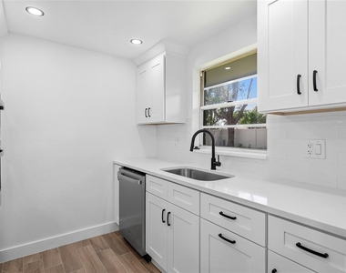 1123 Foggy Ridge Parkway - Photo Thumbnail 17