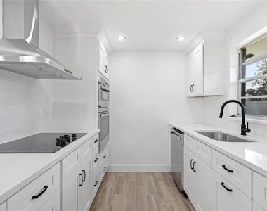1123 Foggy Ridge Parkway - Photo Thumbnail 18