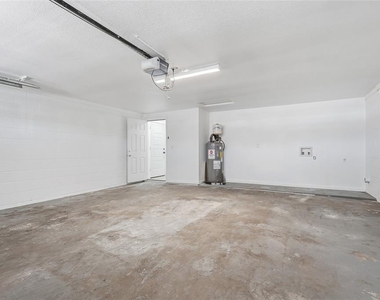 1123 Foggy Ridge Parkway - Photo Thumbnail 31