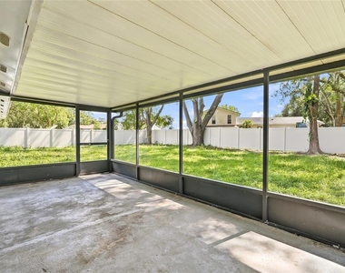 1123 Foggy Ridge Parkway - Photo Thumbnail 32