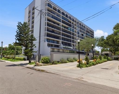 3211 W Swann Avenue - Photo Thumbnail 1