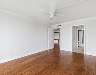 3211 W Swann Avenue - Photo Thumbnail 16