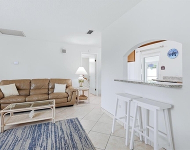 6309 Flamingo Drive - Photo Thumbnail 9
