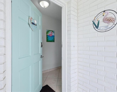 6309 Flamingo Drive - Photo Thumbnail 2