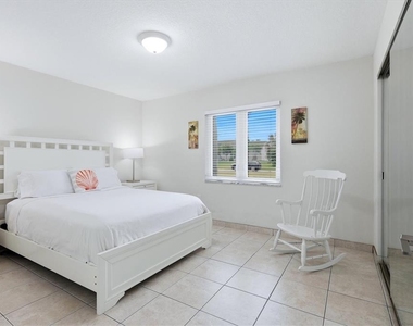 6309 Flamingo Drive - Photo Thumbnail 16