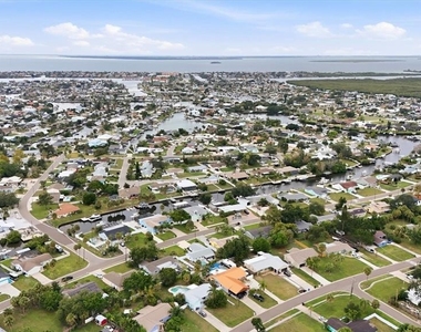 6309 Flamingo Drive - Photo Thumbnail 30
