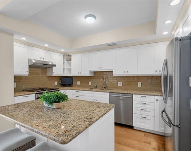3820 Gulf Boulevard - Photo Thumbnail 7