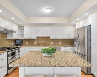 3820 Gulf Boulevard - Photo Thumbnail 10