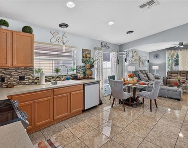 1234 Hill Flower Drive - Photo Thumbnail 13