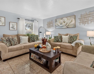 1234 Hill Flower Drive - Photo Thumbnail 6