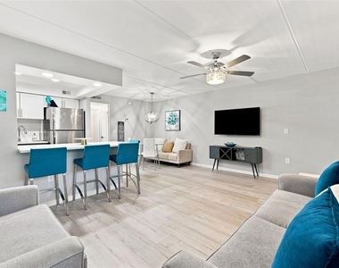 12760 Indian Rocks Road - Photo Thumbnail 6