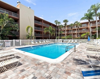 12760 Indian Rocks Road - Photo Thumbnail 25