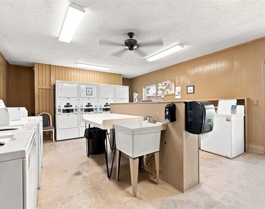 12760 Indian Rocks Road - Photo Thumbnail 24