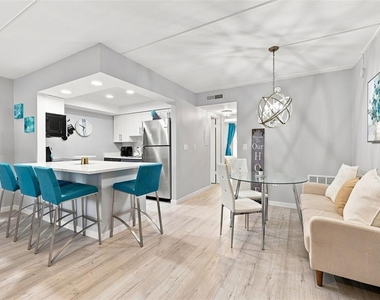 12760 Indian Rocks Road - Photo Thumbnail 4
