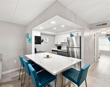 12760 Indian Rocks Road - Photo Thumbnail 9