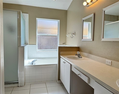 18912 Wood Sage Drive - Photo Thumbnail 16