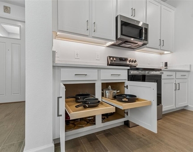 31735 Griffin Sands Lane - Photo Thumbnail 14