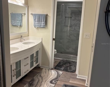 571 Milburne Close - Photo Thumbnail 12