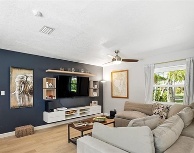 4606 Buckeye Road - Photo Thumbnail 13